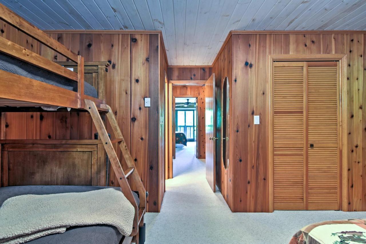 Beech Mountain Condo With Balcony, Walk To Resort! Bagian luar foto